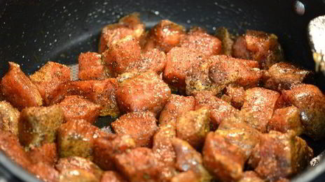 свинина с паприкой и грибами шиитаке