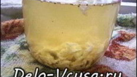 свиной смалец с чесноком и черным перцем