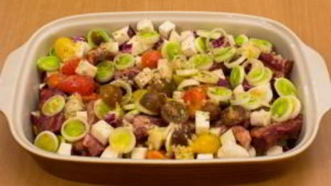 свиные ребрышки, запеченные с овощами