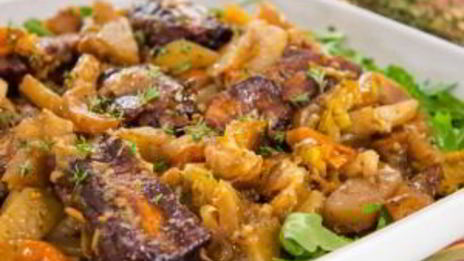 свиные ребрышки, запеченные с овощами