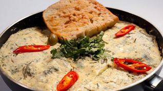 Тушеная баранина с виноградными листьями