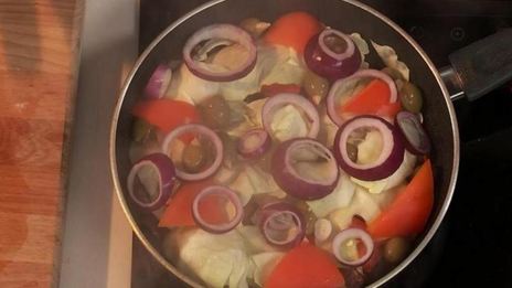 тушеная баранина с виноградными листьями