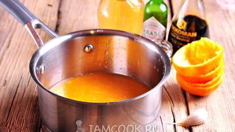 запеченная свиная корейка в мандариновом соусе