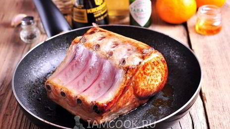 запеченная свиная корейка в мандариновом соусе