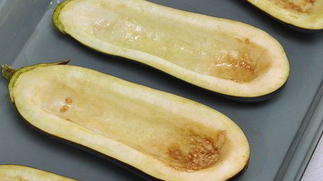 баклажаны, фаршированные мясом