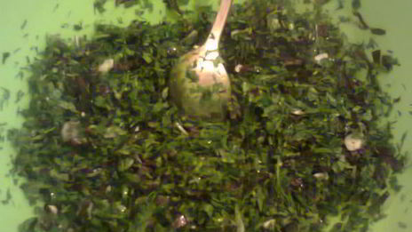 баклажаны и перец болгарский, начиненные зеленью