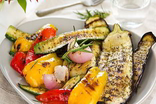 Баклажаны в томатах с болгарским перцем