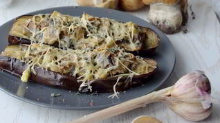 Баклажаны, запеченные с белыми грибами