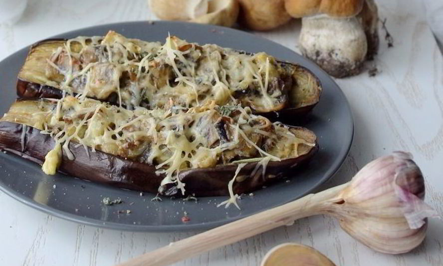 Рецепт баклажанов, запеченных с белыми грибами