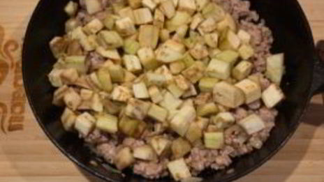 баклажаны, жареные с фаршем