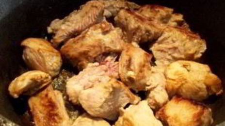 капуста со свининой