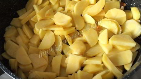 картофель запеченный с грибами в ароматных травах