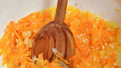 картошка, тушенная с курицей