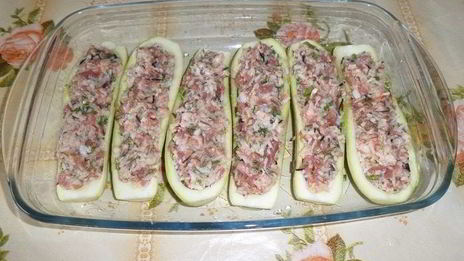 молоденькие фаршированные кабачки