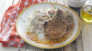 Ремулад из яблок и редиса к мясу на гриле