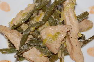 Стручковая фасоль под сливочным соусом