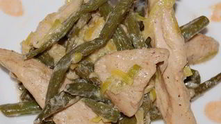 Стручковая фасоль под сливочным соусом