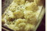 Цветная капуста в сливочном соусе, запеченная с сыром