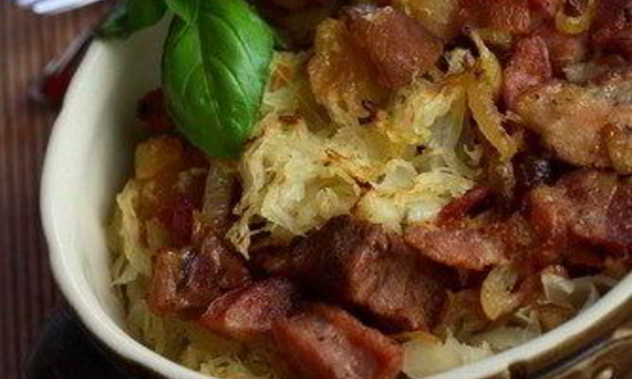 Рецепт тушеной капусты с беконом