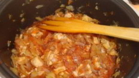 тушеная капуста с индейкой в мультиварке