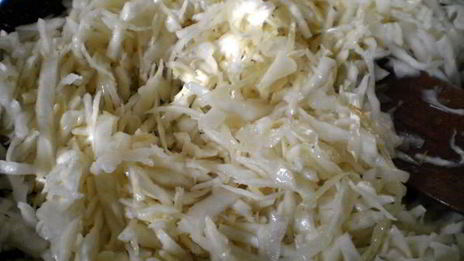 тушеная капуста с яблоками