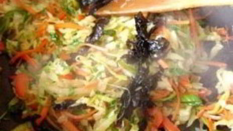 тушеная пекинская капуста