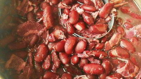 запеченная фасоль с красным вином