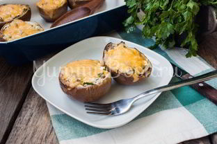 Запеченные баклажаны с творогом и сыром