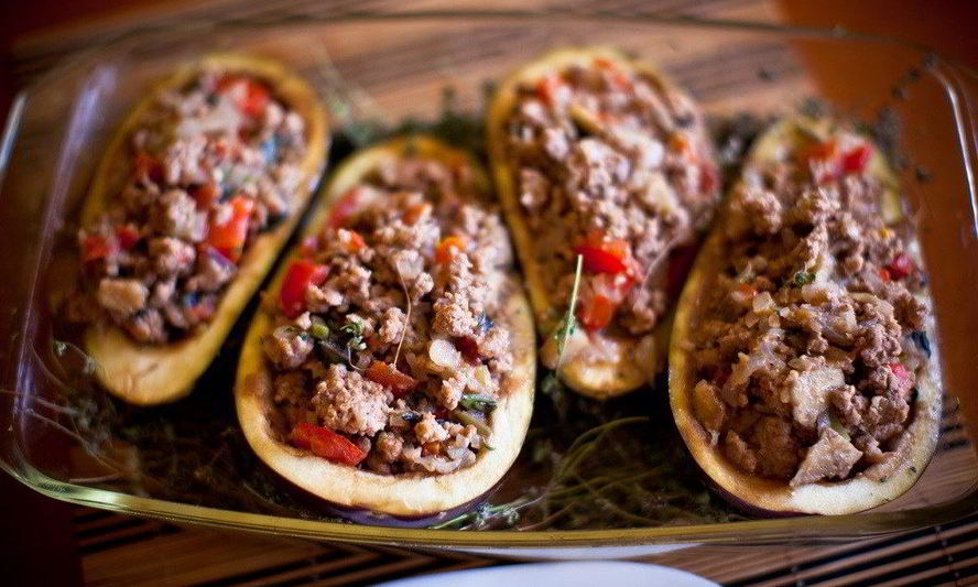 Рецепт запеченных фаршированных баклажанов