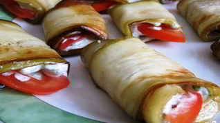 Жареные баклажаны с сыром и чесноком