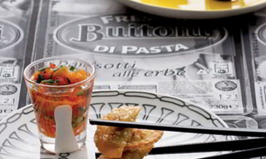 Рецепт жареных равиолей с соусом из запеченного перца