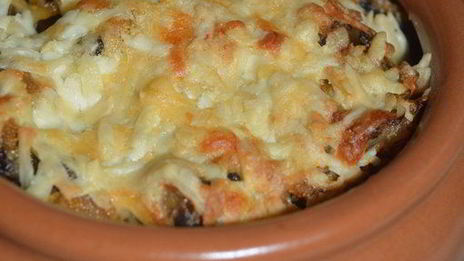 горшочки с печенью и картошкой