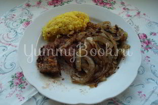 Говяжья печень с яблоками