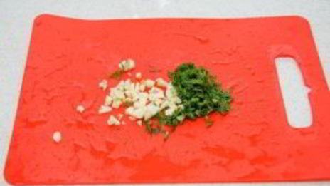 куриная печень с грибами в сметане