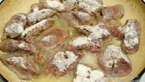 куриная печень жареная с луком