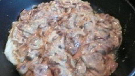 печень говяжья на сковороде