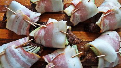 печень в беконе с картофелем