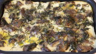 Печень в сметанной заливке