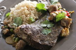 Телячья печень с овощами по-азиатски