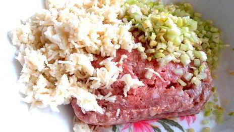 воскресное мясное кольцо с печенью и грибами