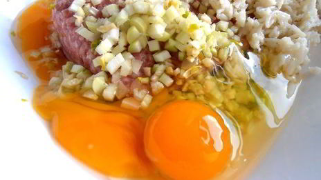 воскресное мясное кольцо с печенью и грибами