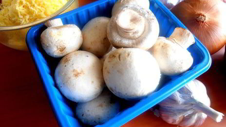 воскресное мясное кольцо с печенью и грибами