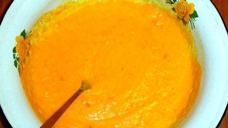 морковно-шафрановое пельменное тесто