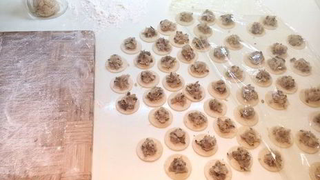 пельмени с рыбой и белыми грибами