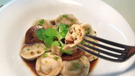 пельмени с рыбой и белыми грибами