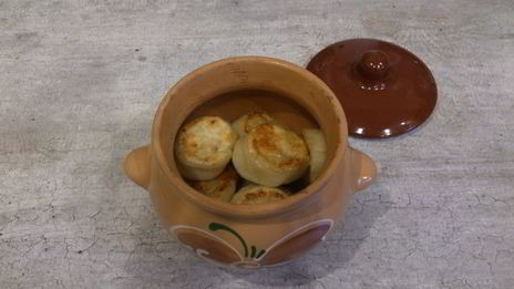 пельмени в горшочках