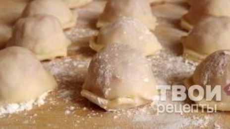 пельмени, запеченные со сметаной и сыром