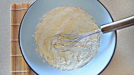 японские жареные пельмени гедза