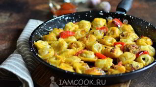 Жареные пельмени с сыром