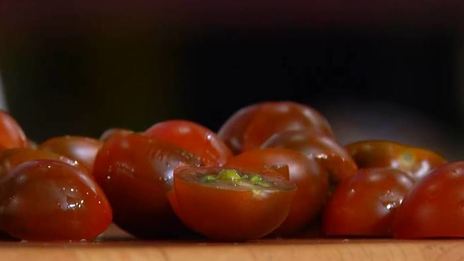 паэлья с артишоками, горохом и сладким перцем